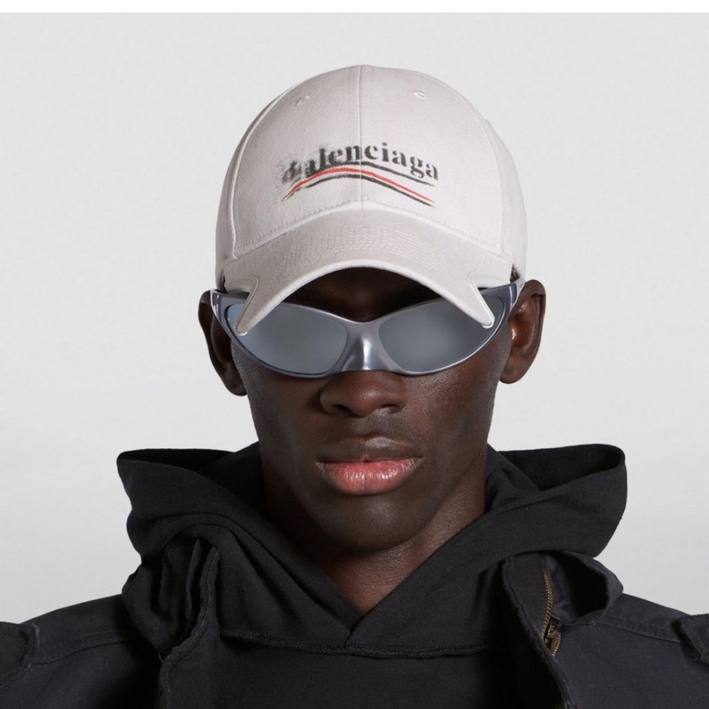 Balenciaga Political Stencil Cap in off white and black cotton drill medium NEW - Picture 4 of 10